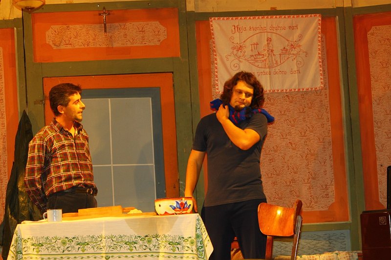 Trampoty z laskou (125).JPG